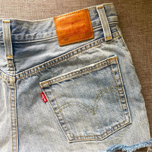 Levi’s denim shorts NWOT high rise 501 W27 - Picture 3 of 8